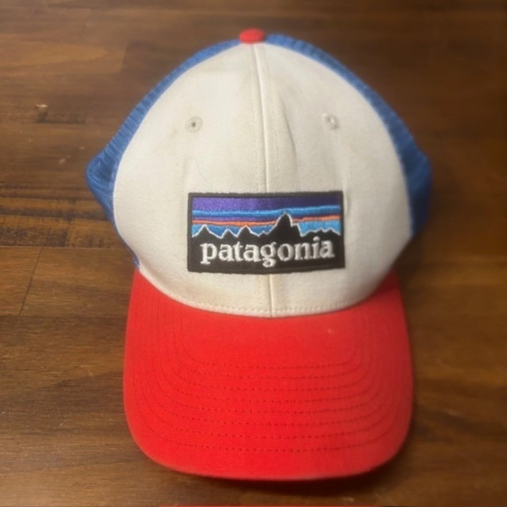 Patagonia Trucker Snapback Hat Mens One Size Red White Blue 38016 P-6 Logo LoPro